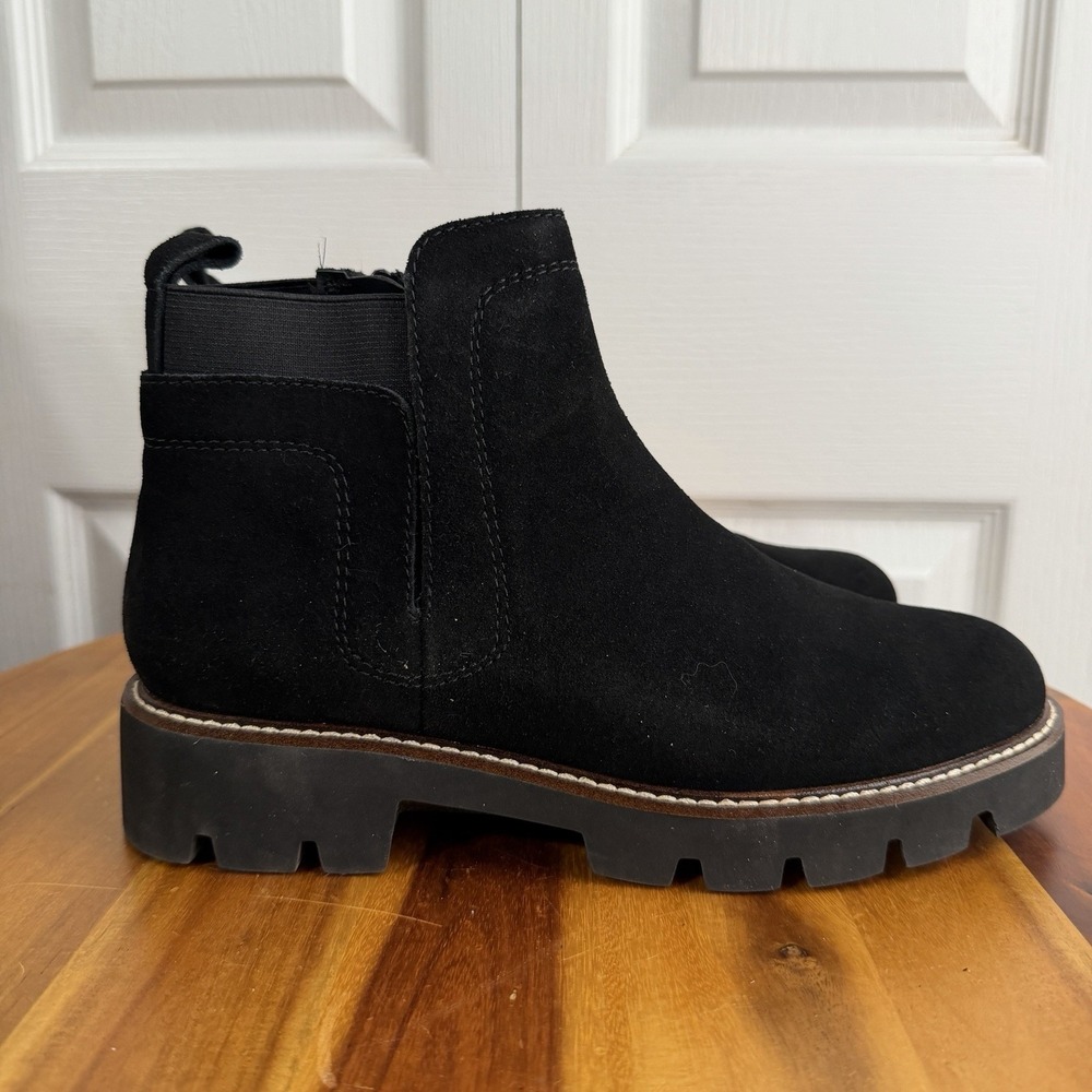 White Mountain glassie black leather suede Chelsea boots size 8.5